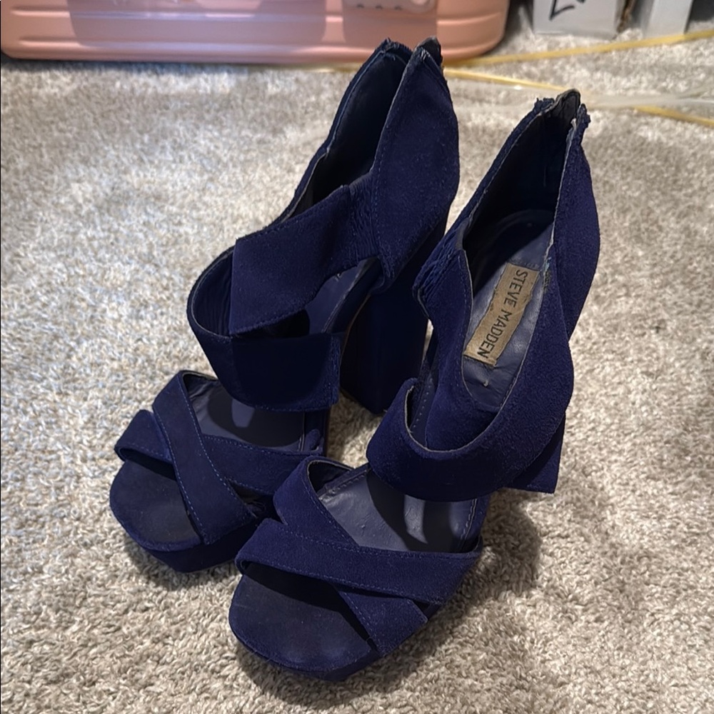 Steve Madden Women's Navy Heels